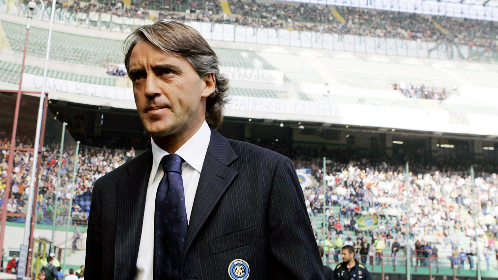 Roberto Mancini na &eacute;poca que dirigia a Inter, em 2005 (AP Photo/Luca Bruno)