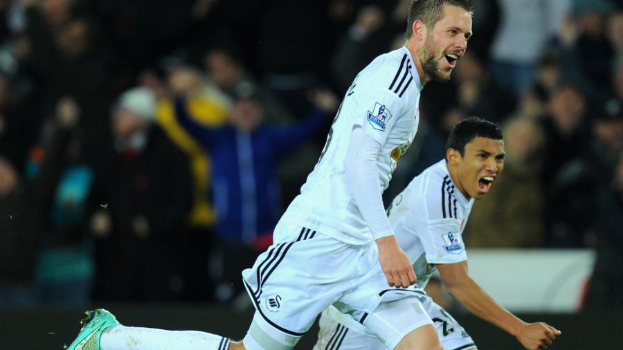 Veja os gols da virada rel&acirc;mpago do Swansea para cima do Arsenal
