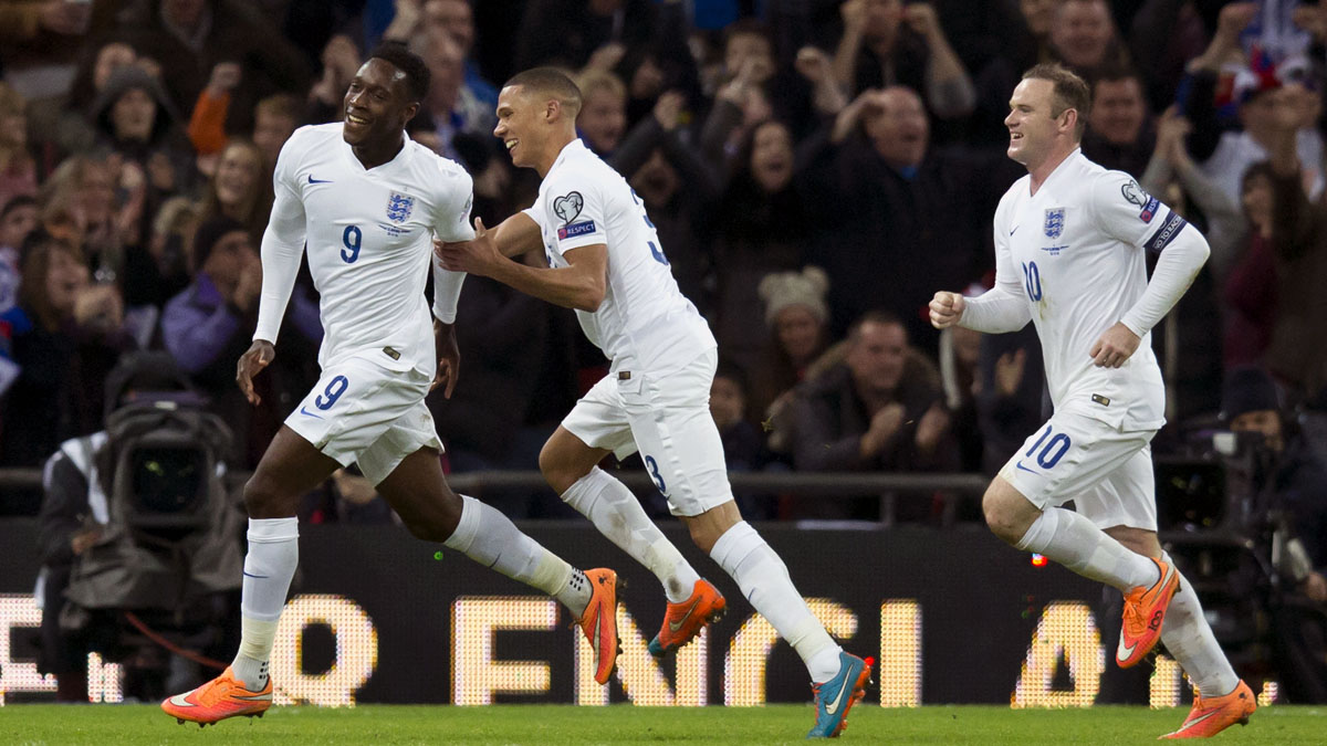 No 100&ordm; de Rooney pela Inglaterra, foi Welbeck quem comemorou