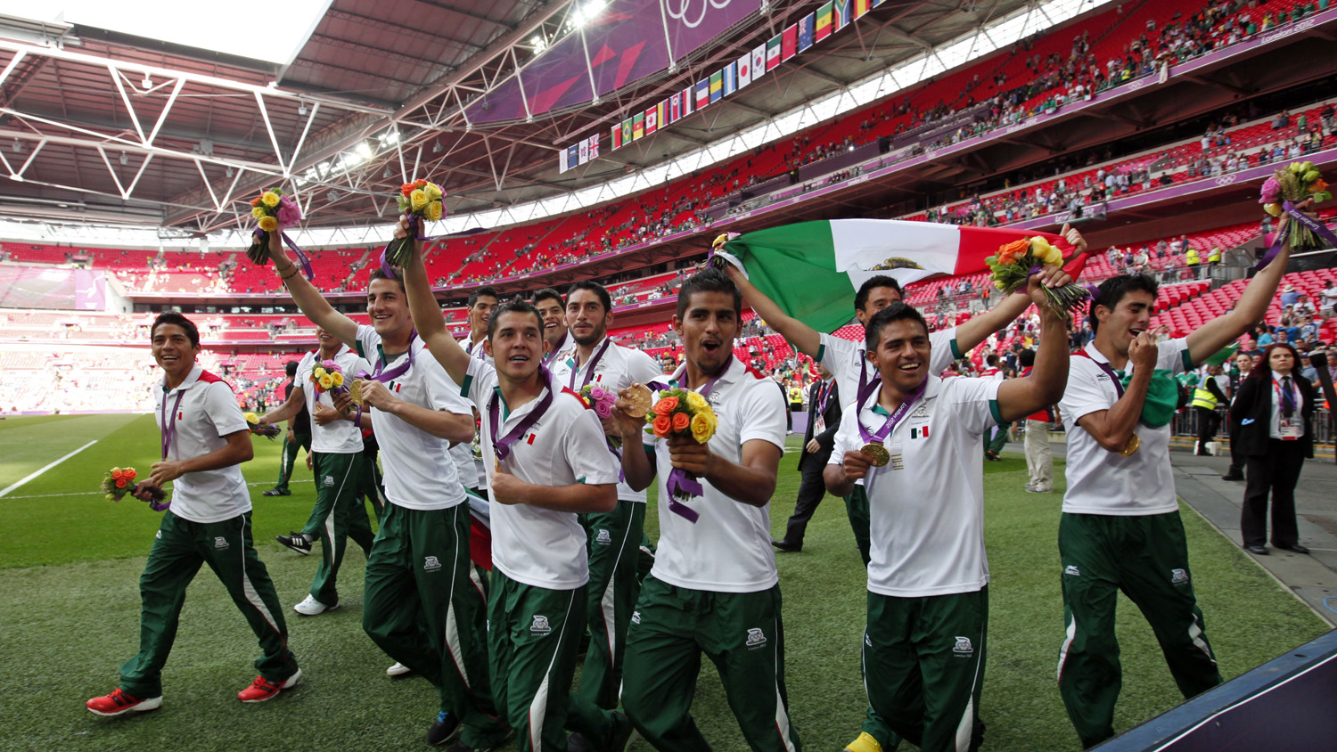 O M&eacute;xico levou a medalha de ouro para casa em Londres (Foto: AP)