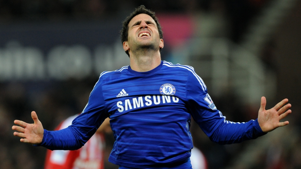 A temporada nem chegou &agrave; metade e F&agrave;bregas j&aacute; igualou seu melhor n&uacute;mero de assist&ecirc;ncias