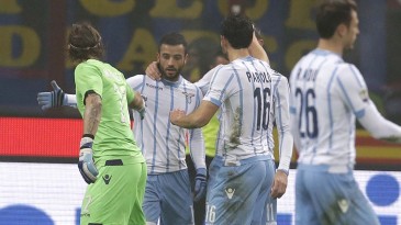 A Inter sofreu dois (belos) gols de Felipe Anderson, mas buscou o empate na raça