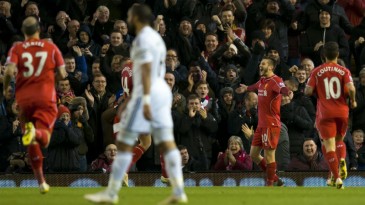 Ataque do Liverpool teve uma noite para lembrar a temporada passada