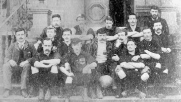 Exatamente no Boxing Day aconteceu o primeiro jogo entre clubes da história do futebol, em 1860