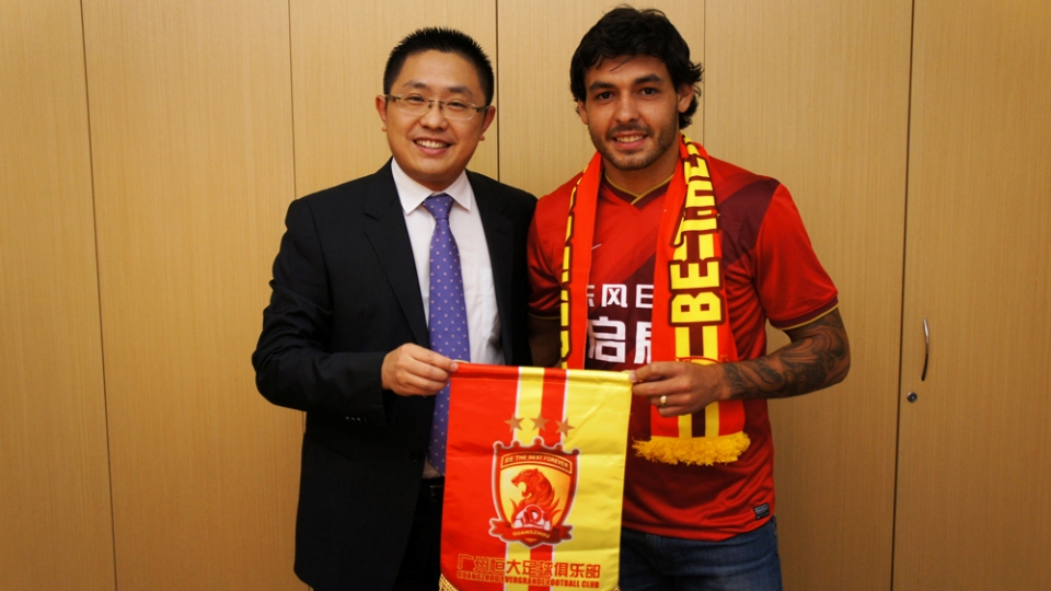 Sete exemplos de que a China n&atilde;o acaba com as chances de Ricardo Goulart na Sele&ccedil;&atilde;o