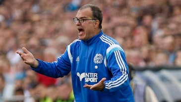 Ah, que é isso, o Bielsa está descontrolado!