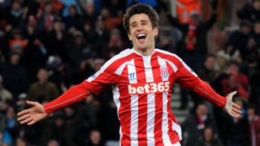 Bojan está chamando a atenção no Stoke. Veja este golaço do atacante