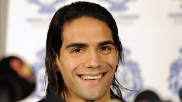 Jovem de 17 anos ganha coração para transplante graças a Falcao Garcia