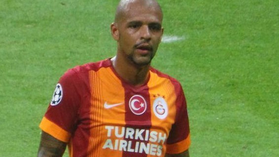 Mais um motivo para idolatria a Felipe Melo no Galatasaray: ele marcou no cl&aacute;ssico com o Besiktas