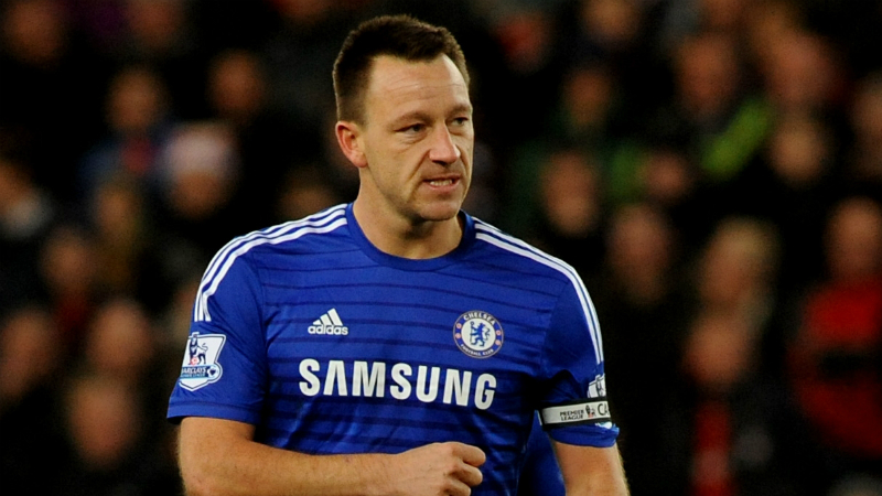 [V&iacute;deo] Terry n&atilde;o tem muita paci&ecirc;ncia com torcedor advers&aacute;rio folgado