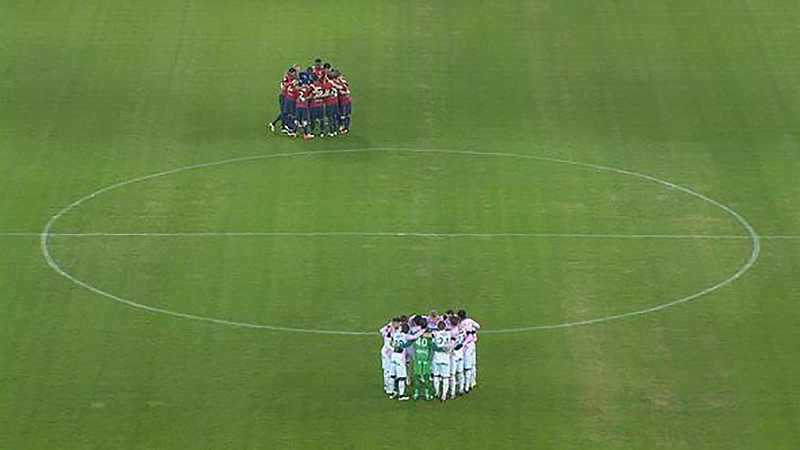 [V&iacute;deo] Lille x Evian teve torcida cantando a Marselhesa em homenagem ao Charlie Hebdo