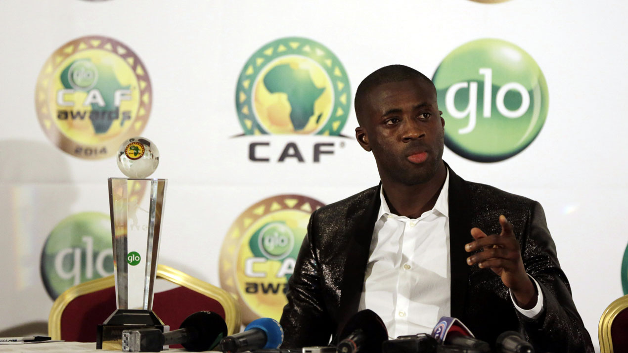 Para Yay&aacute; Tour&eacute;, racismo aumentou porque as pessoas est&atilde;o mais est&uacute;pidas. E quem pode discordar?