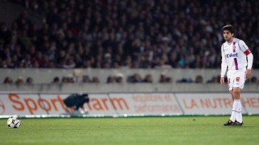 Desafiou físicos, venceu mitos, inspirou Pirlo: a arte inigualável de Juninho