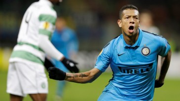 Gordon operou um milagre, mas nada pôde fazer no golaço de Guarín que classificou a Inter
