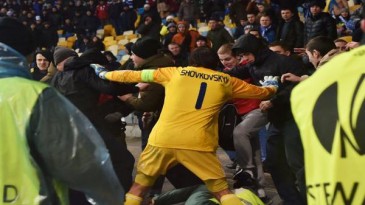 Jogo do Dynamo Kiev também teve confusão, e por provocação política à Ucrânia