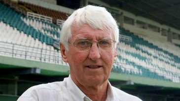 Seria legal se todos os clubes tratassem seus ídolos como o Coritiba trata Dirceu Krüger