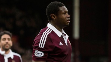 Cinco vira, dez acaba: Hearts goleia por 10 a 0 na segundona escocesa