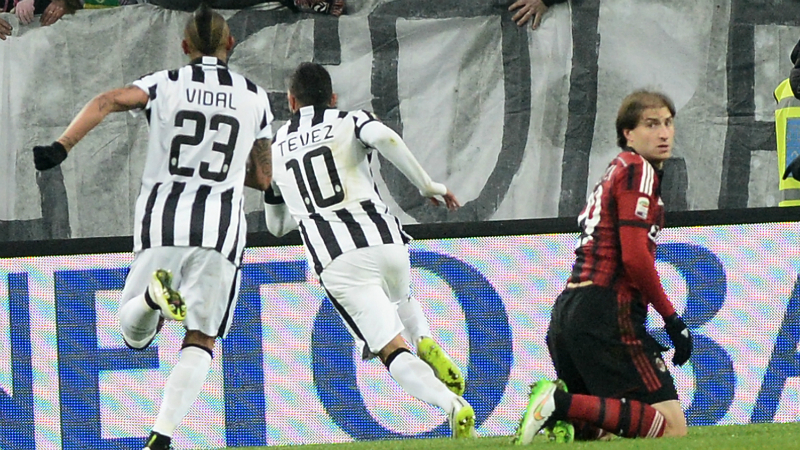 Juventus n&atilde;o brilhou, mas fez o suficiente para passar tranquilamente pelo Milan