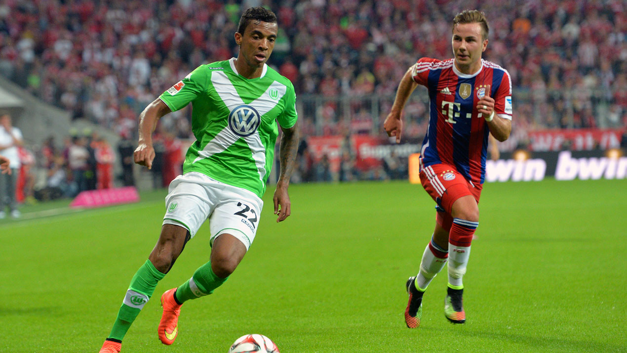 Tr&ecirc;s brasileiros s&atilde;o os mais bem pagos de seus clubes na Bundesliga