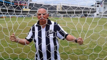 Pepe, 80 anos, quase ficou fora do “maior jogo da sua vida” contra o Milan