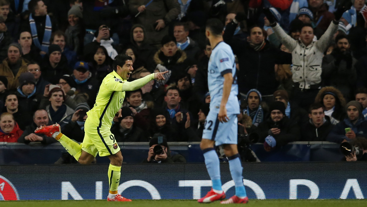 City minimiza o prejuízo e se mantém vivo, apesar do passeio do Barcelona no Etihad