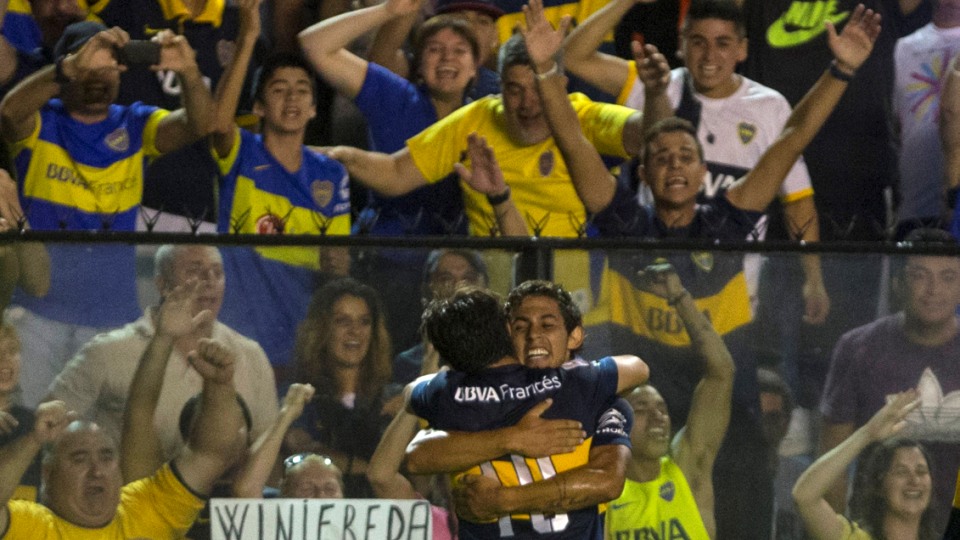 Ovacionado na Bombonera, Lodeiro virou no Boca um camisa 10 que nunca passou pelo Brasil