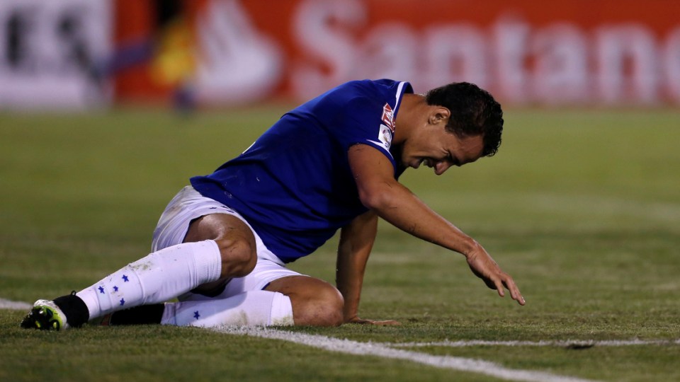 Antes de come&ccedil;ar a jogar a Libertadores de fato, o Cruzeiro precisa descobrir seu jogo