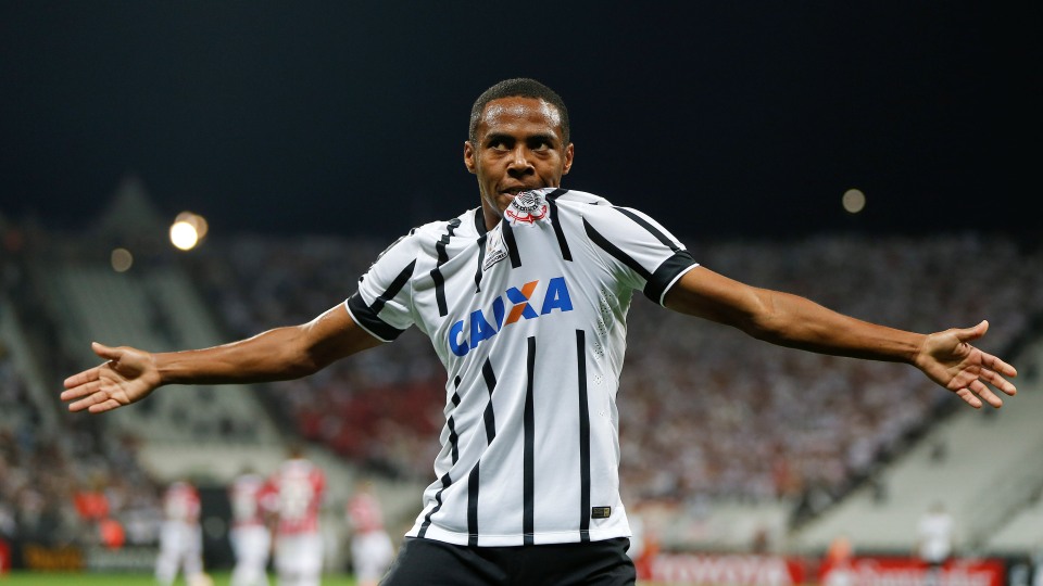 N&atilde;o bastasse a boa fase, Elias costuma ser algoz do S&atilde;o Paulo no Majestoso