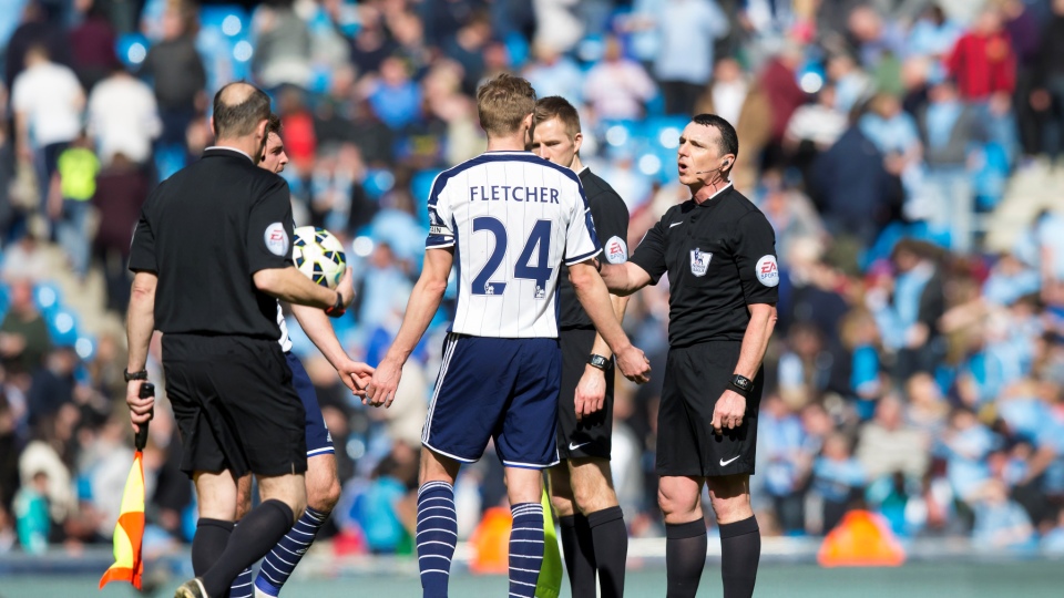 Na vit&oacute;ria f&aacute;cil do City, o &aacute;rbitro cometeu uma lamban&ccedil;a que ningu&eacute;m entendeu at&eacute; agora