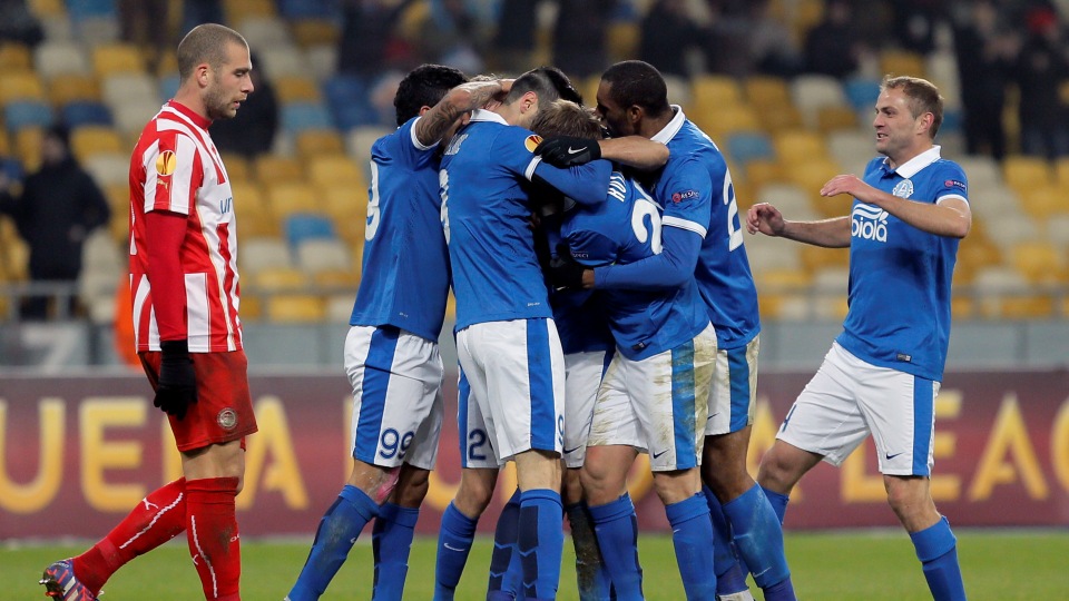 Bicho, s&oacute; que ao contr&aacute;rio: presidente do Olympiacos multou o elenco pela queda na Liga Europa