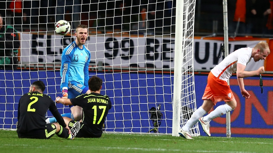 A Espanha precisa de uma nova identidade para n&atilde;o voltar a ser a amarelona de antes