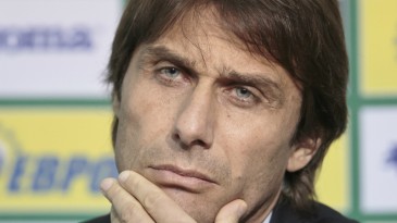 Nem o passado de Conte na Juve impediu que alguns torcedores o ameaçassem de morte