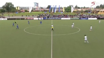 [Vídeo] Foi comemorar demais, descuidou e tomou gol do meio-campo