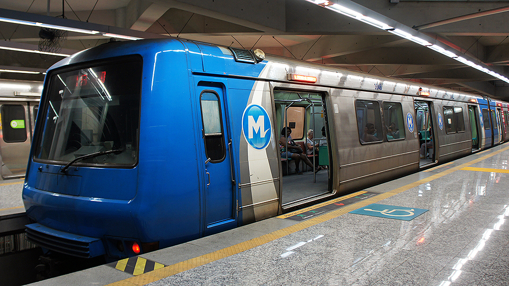 Um desenho genial conta a história do futebol carioca em forma de mapa do metrô
