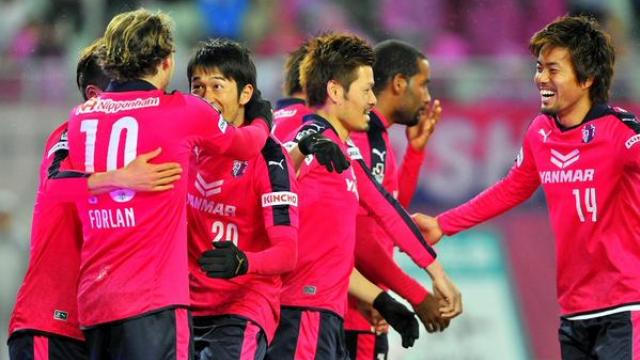 Baixou o Tsubasa neste gola&ccedil;o pela segundona do Campeonato Japon&ecirc;s