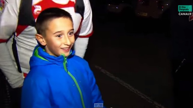 [V&iacute;deo] Por sua paix&atilde;o, este garoto virou &iacute;dolo dos pr&oacute;prios jogadores do Rayo