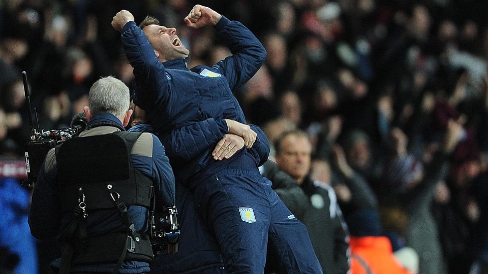O &ecirc;xtase de Sherwood diz muito sobre a 1&ordf; vit&oacute;ria do Aston Villa no Ingl&ecirc;s desde dezembro