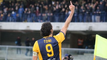 Luca Toni é caneleiro? Então veja o golaço cheio de malemolência que ele fez