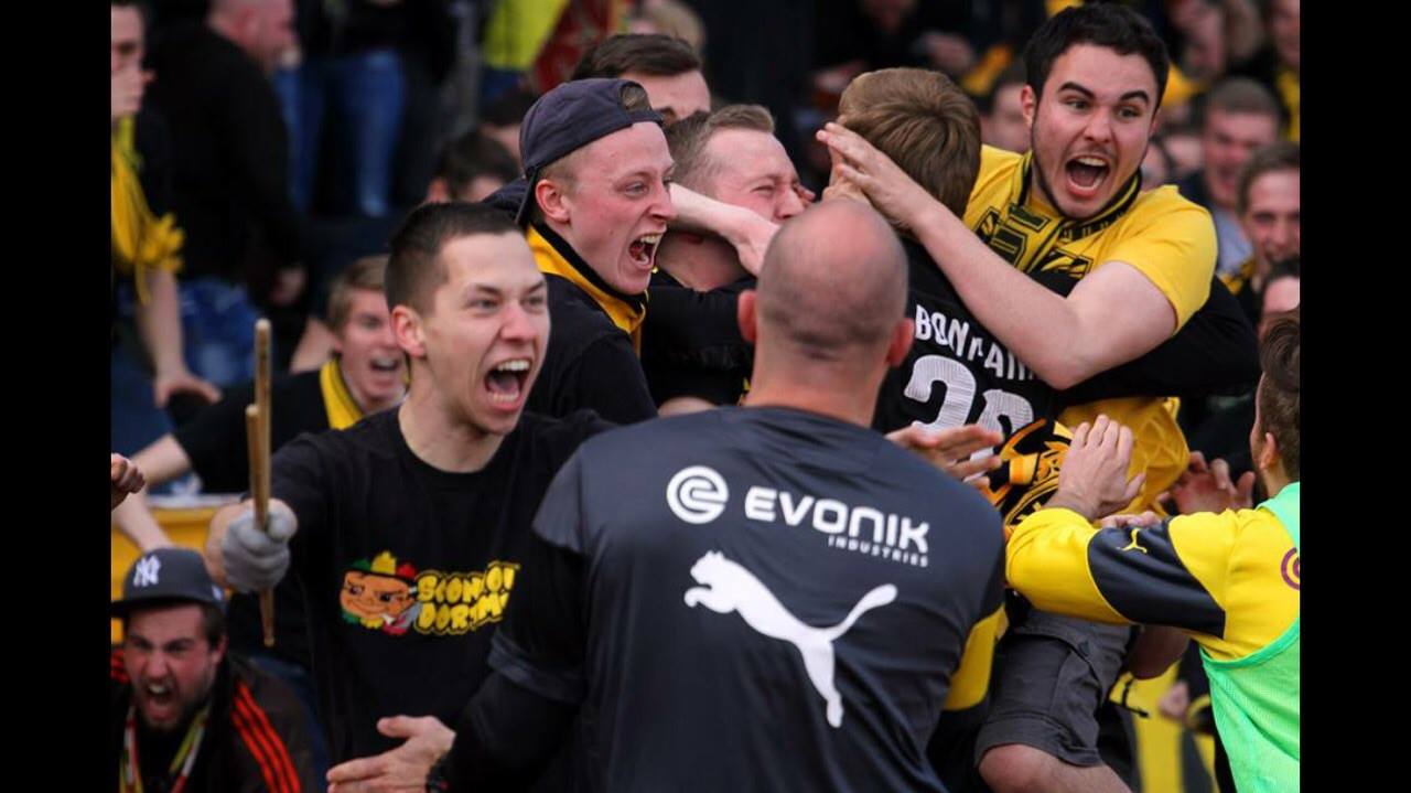 Borussia Dortmund II transformou p&ecirc;nalti do advers&aacute;rio em contra-ataque mortal