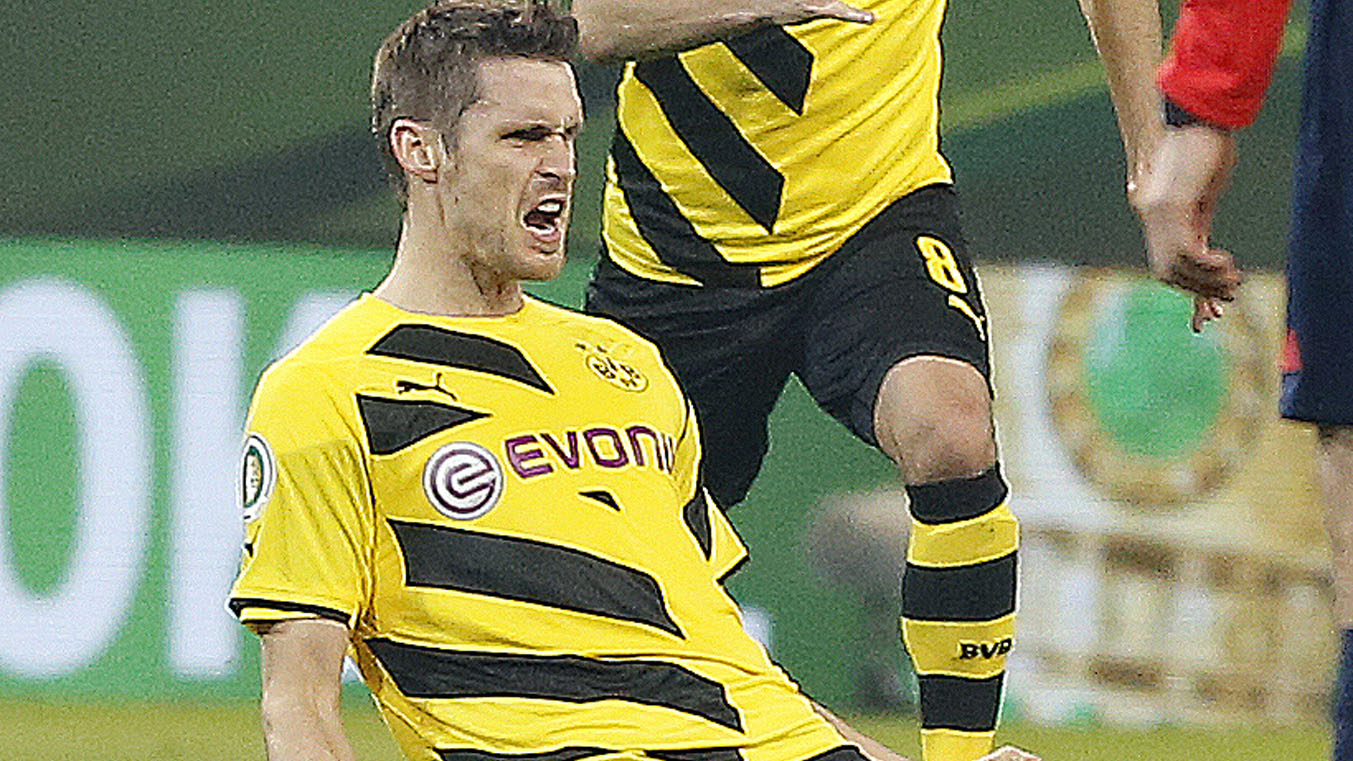 Kehl fez um gola&ccedil;o para Klopp tirar o chap&eacute;u e reconhecer a sua hist&oacute;ria no Dortmund
