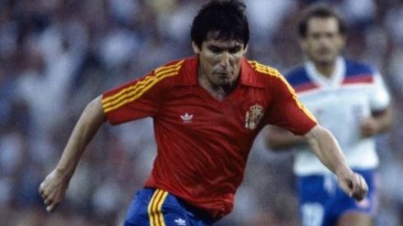 Não foram 19, mas a Espanha já tirou 11 gols de saldo para ficar com vaga na Euro-1984