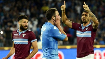 Lazio precisou de um épico contra o Napoli para se classificar para a Champions