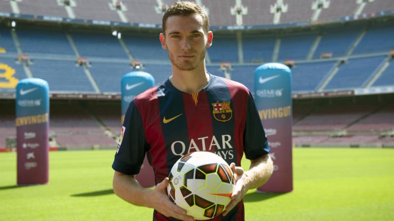 Mesmo sem jogar um minuto pelo Bar&ccedil;a, Vermaelen ainda pode render b&ocirc;nus ao Arsenal