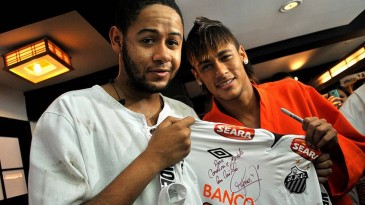 Como um seriado japonês ajudou Emicida a se tornar fanático pelo Santos