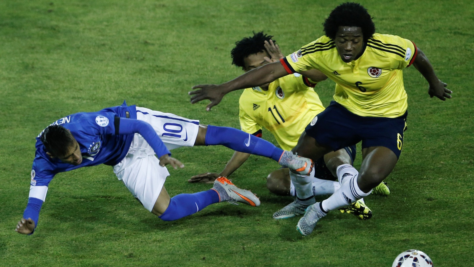 Brasil n&atilde;o jogou bem, mas tamb&eacute;m porque S&aacute;nchez anulou Neymar