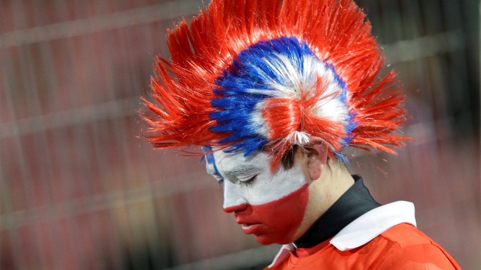 J&aacute; viu esse filme? Torcida chilena &eacute; criticada por sua frieza, e pelos pr&oacute;prios jogadores