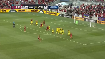 Este golaço prova que jogadas ensaiadas são com os americanos mesmo