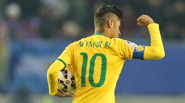 Dunga precisa parar de procurar a si próprio no elenco da Seleção