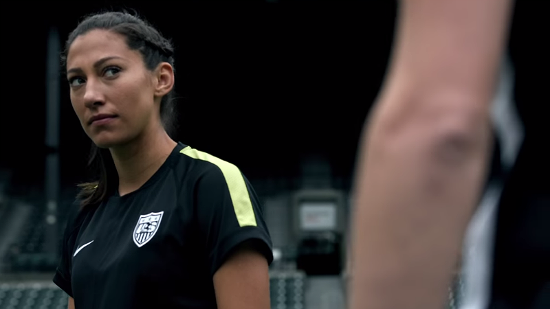 V&iacute;deo para a sele&ccedil;&atilde;o feminina americana ficou bem legal. Por que n&atilde;o um para o Brasil?