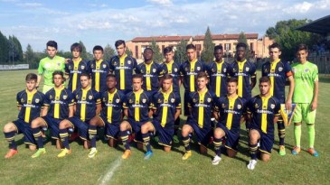 Pelo direito de sonhar, time sub-15 ignora falência do Parma e chega à final do Italiano